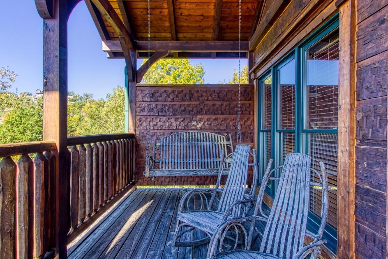 Lazy Bear Lodge Gatlinburg Exterior foto