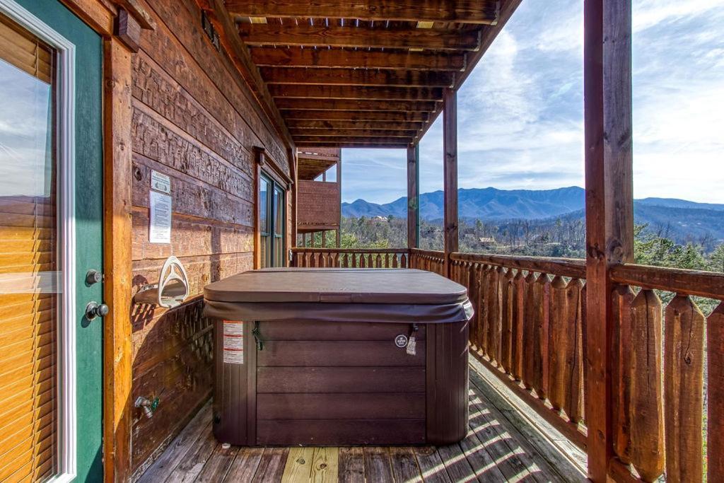 Lazy Bear Lodge Gatlinburg Exterior foto